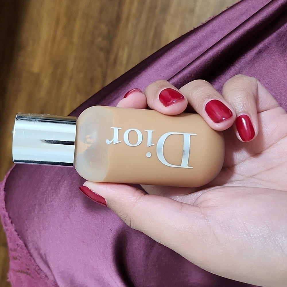 Dior Backstage Face & Body Foundation in 4WP